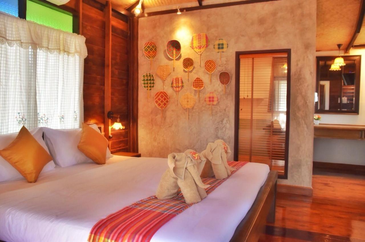 Mango House Hotel Sukhothai Exterior photo